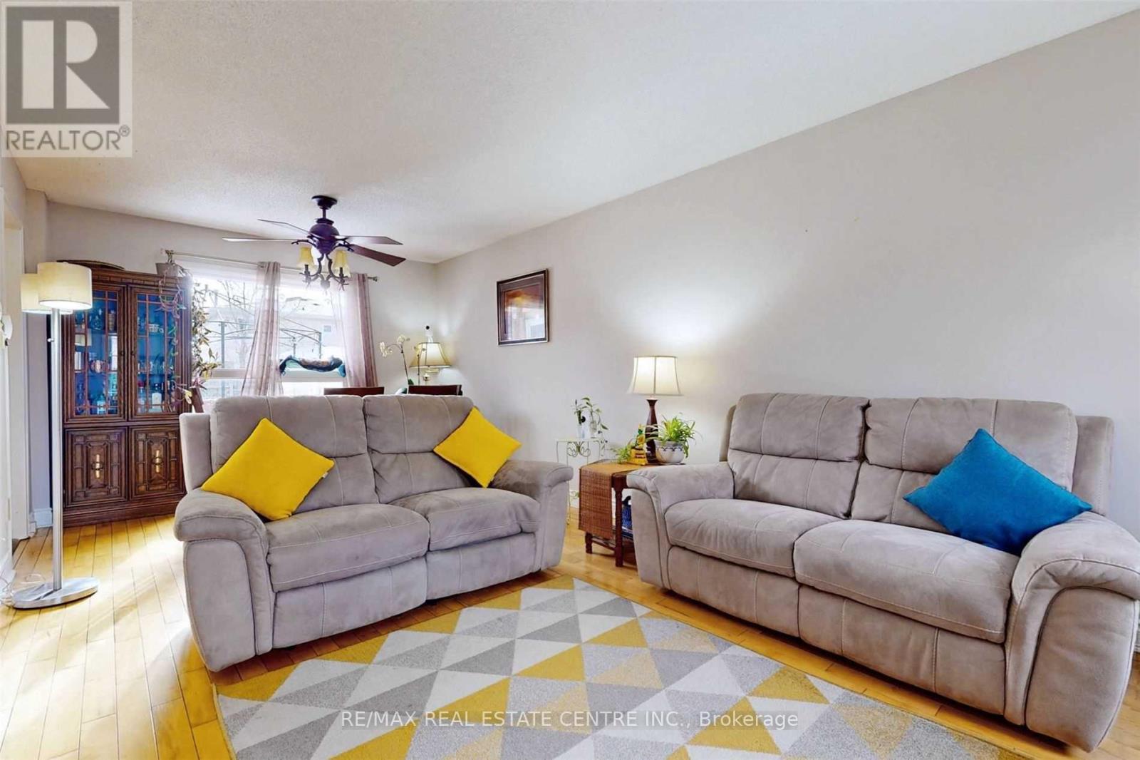 Main & 2nd Floor - 1671 Moongate Crescent, Mississauga, Ontario  L5M 4T2 - Photo 4 - W12521722