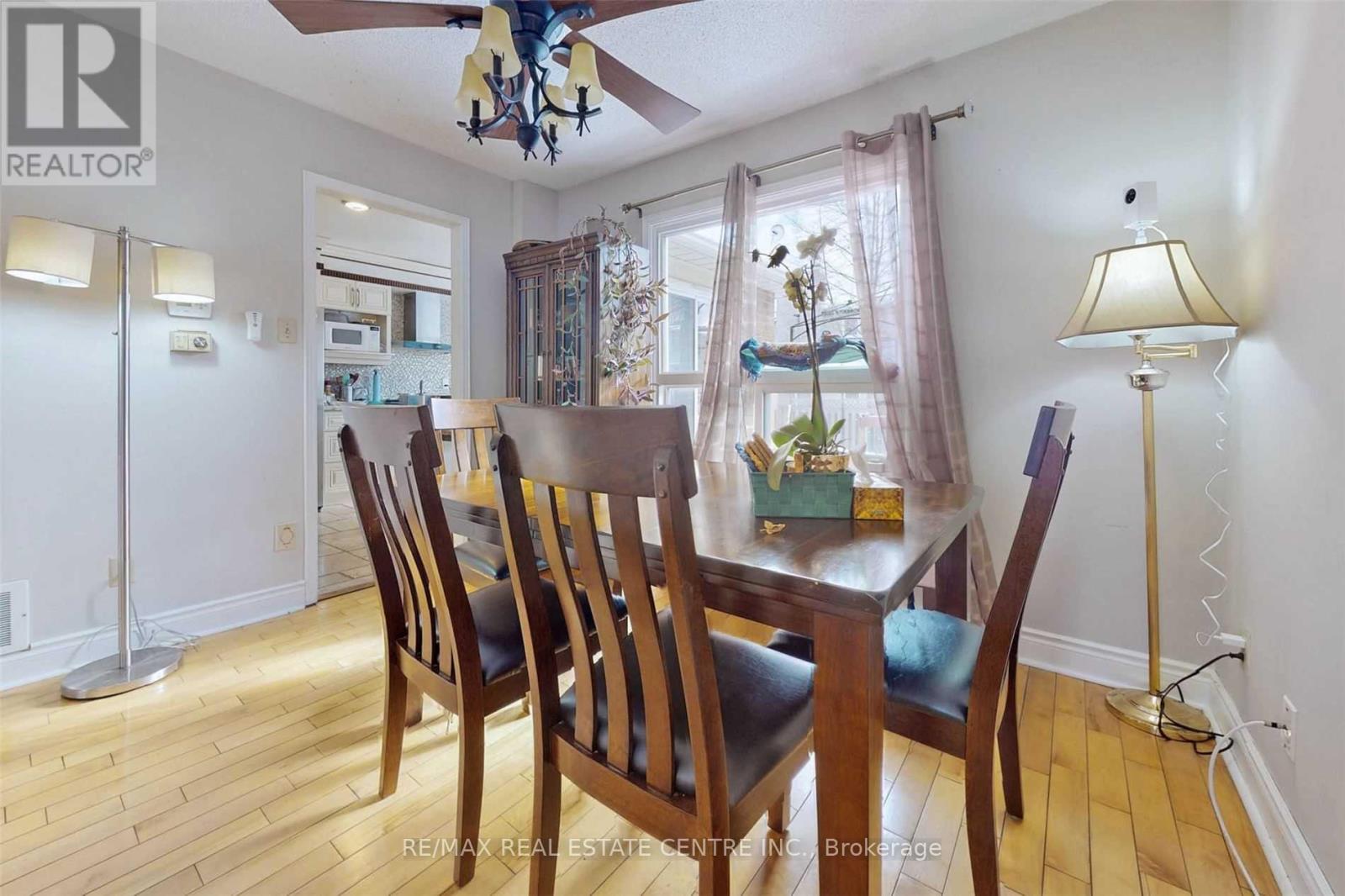 Main & 2nd Floor - 1671 Moongate Crescent, Mississauga, Ontario  L5M 4T2 - Photo 5 - W12521722