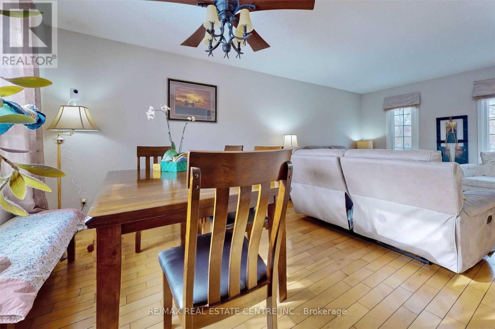 Main & 2nd Floor - 1671 Moongate Crescent, Mississauga, Ontario  L5M 4T2 - Photo 7 - W12521722