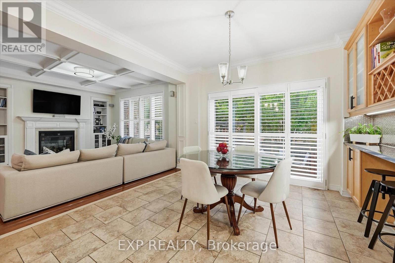 266 Admiral Drive, Oakville, Ontario  L6L 0B9 - Photo 12 - W12521740