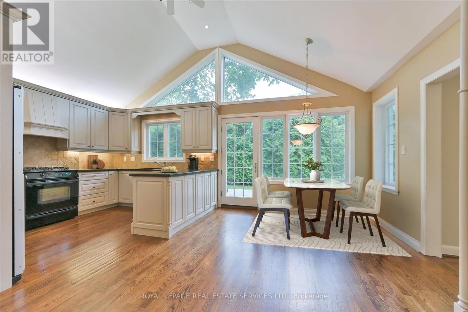 62 Princess Margaret Boulevard, Toronto, Ontario  M9A 2A2 - Photo 14 - W12521752