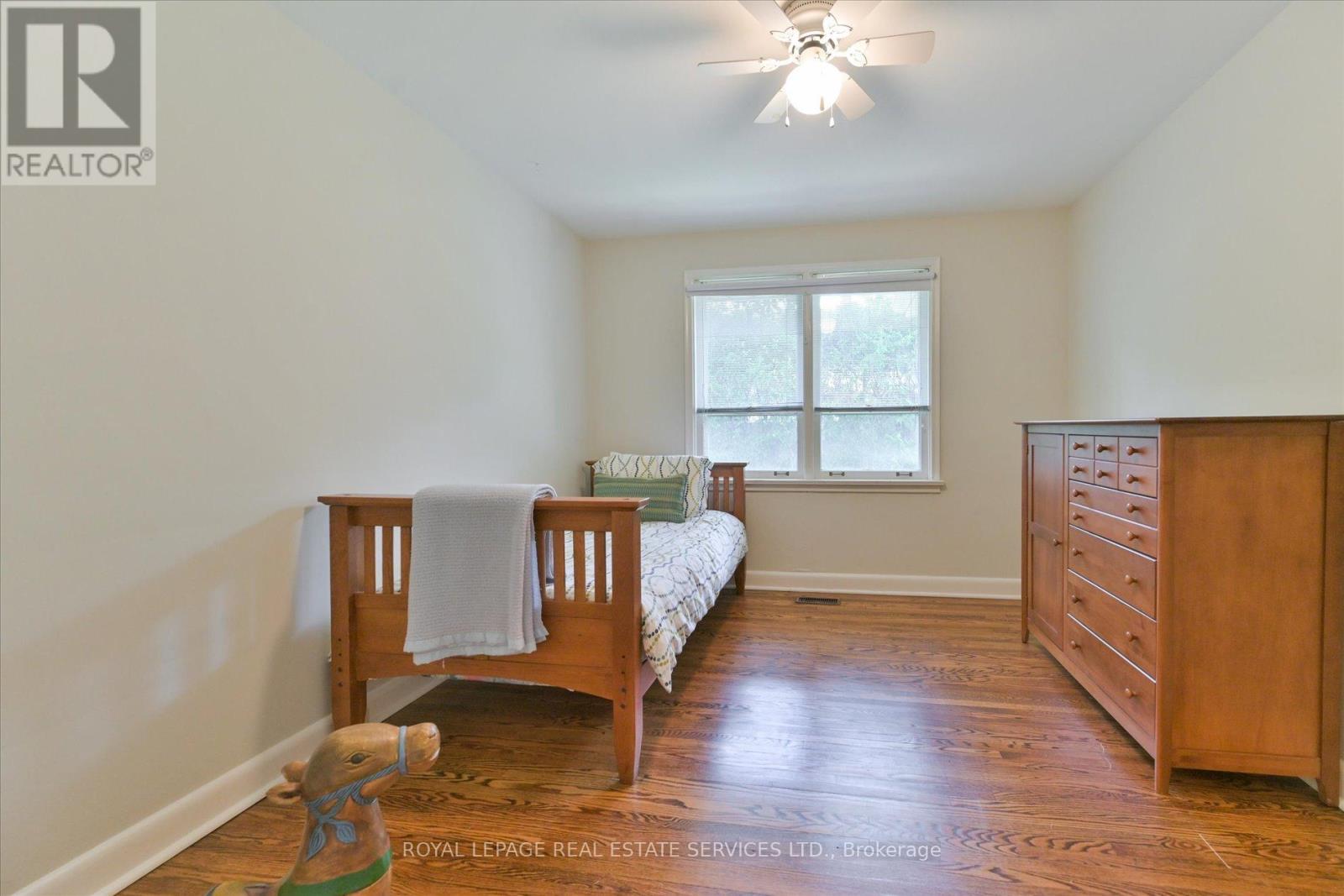 62 Princess Margaret Boulevard, Toronto, Ontario  M9A 2A2 - Photo 21 - W12521752