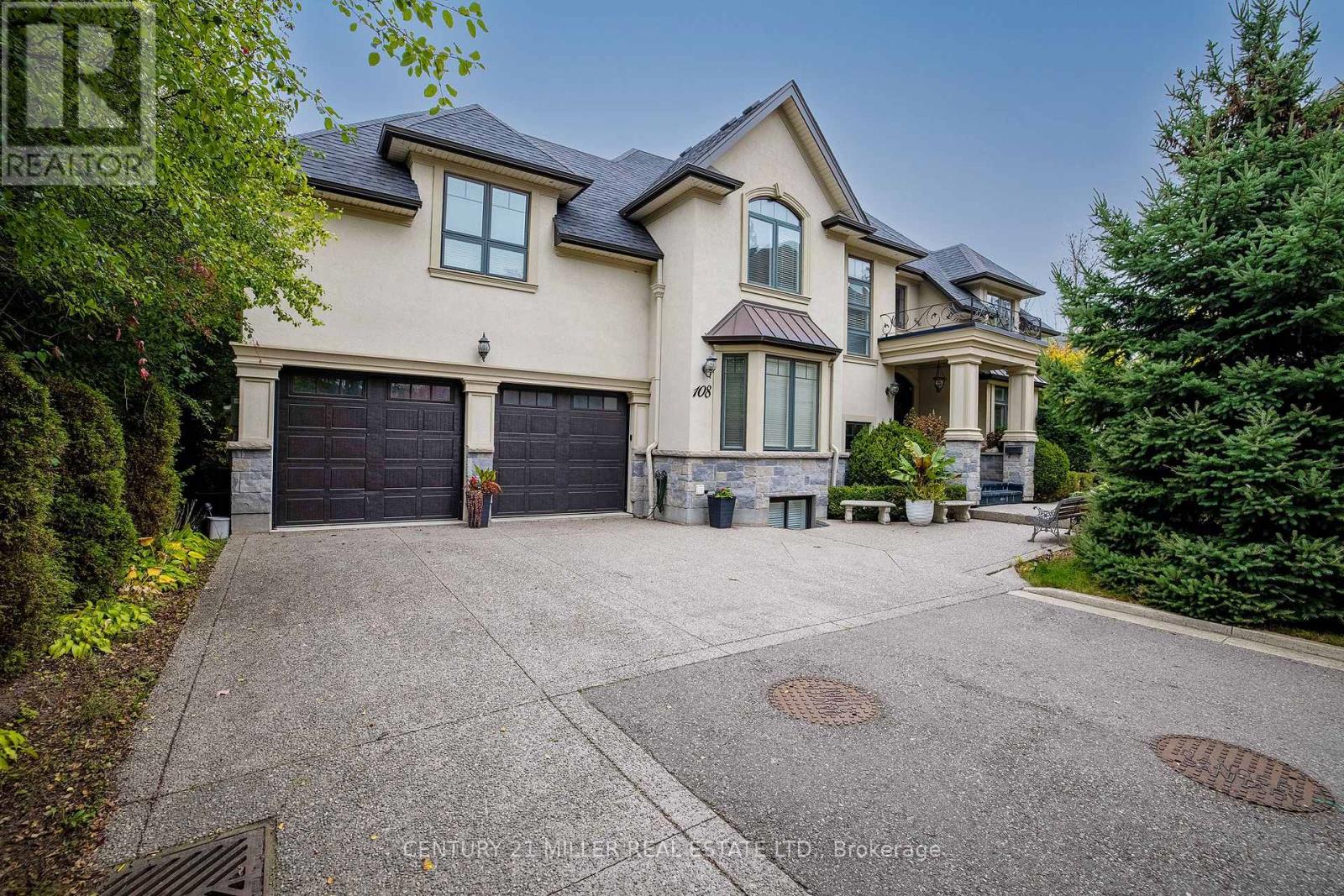 108 LIVNO COMMON, Oakville, Ontario