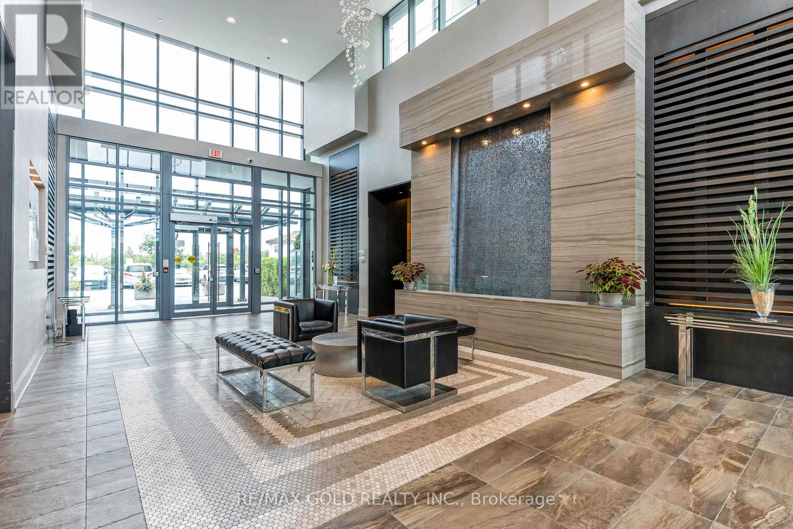 503 - 55 Yorkland Boulevard, Brampton, Ontario  L6P 4K9 - Photo 5 - W12521802