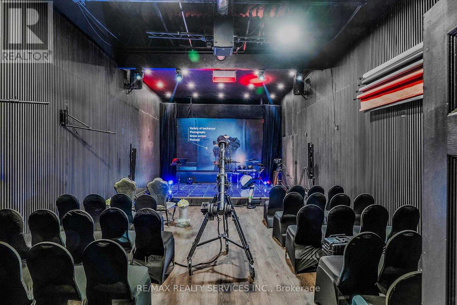 6780 Devand Drive, Mississauga, Ontario L5T 2G5 - Photo 8 - W12521816