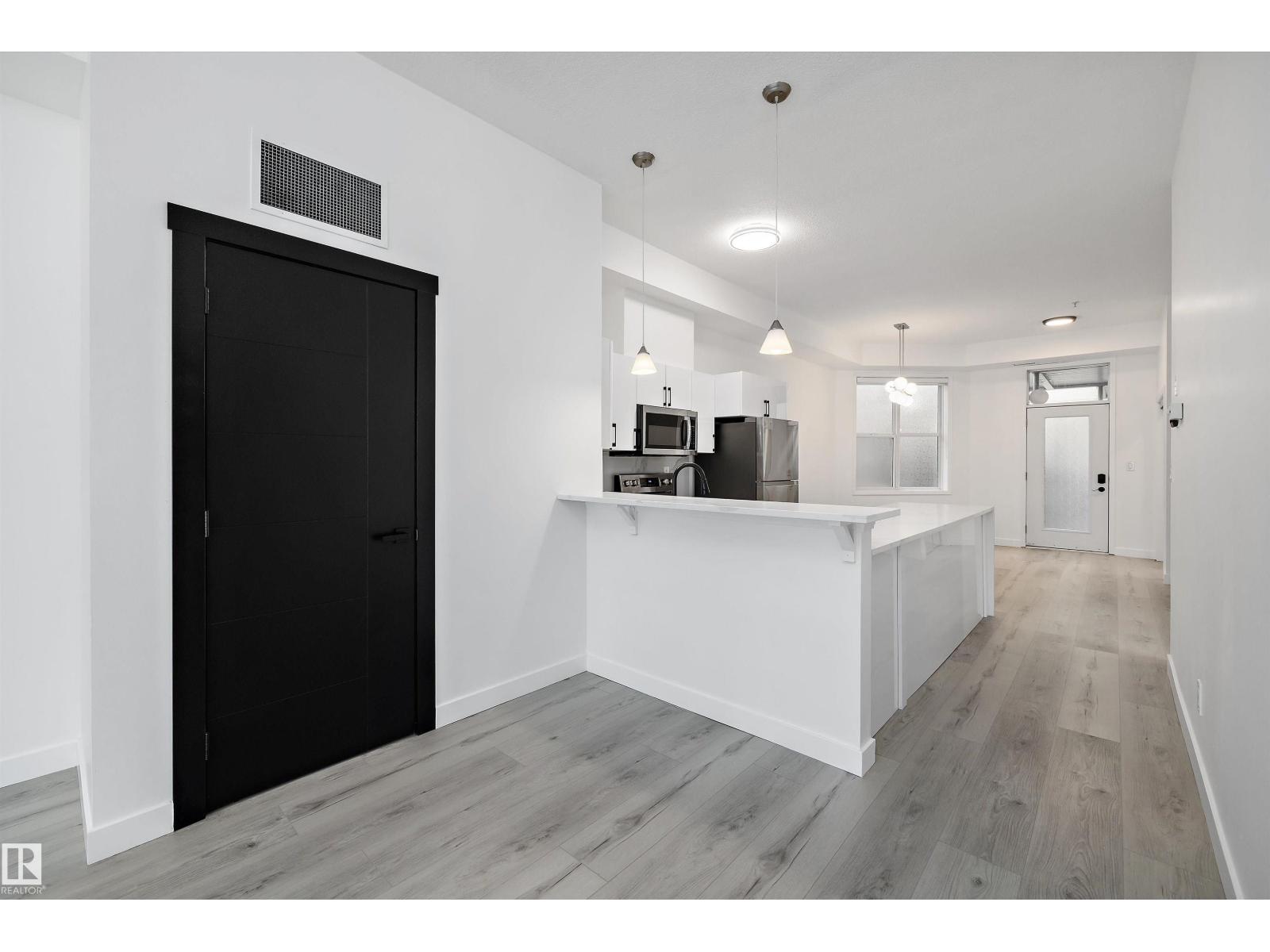 #200 10531 117 St Nw, Edmonton, Alberta  T5H 0A8 - Photo 11 - E4465083