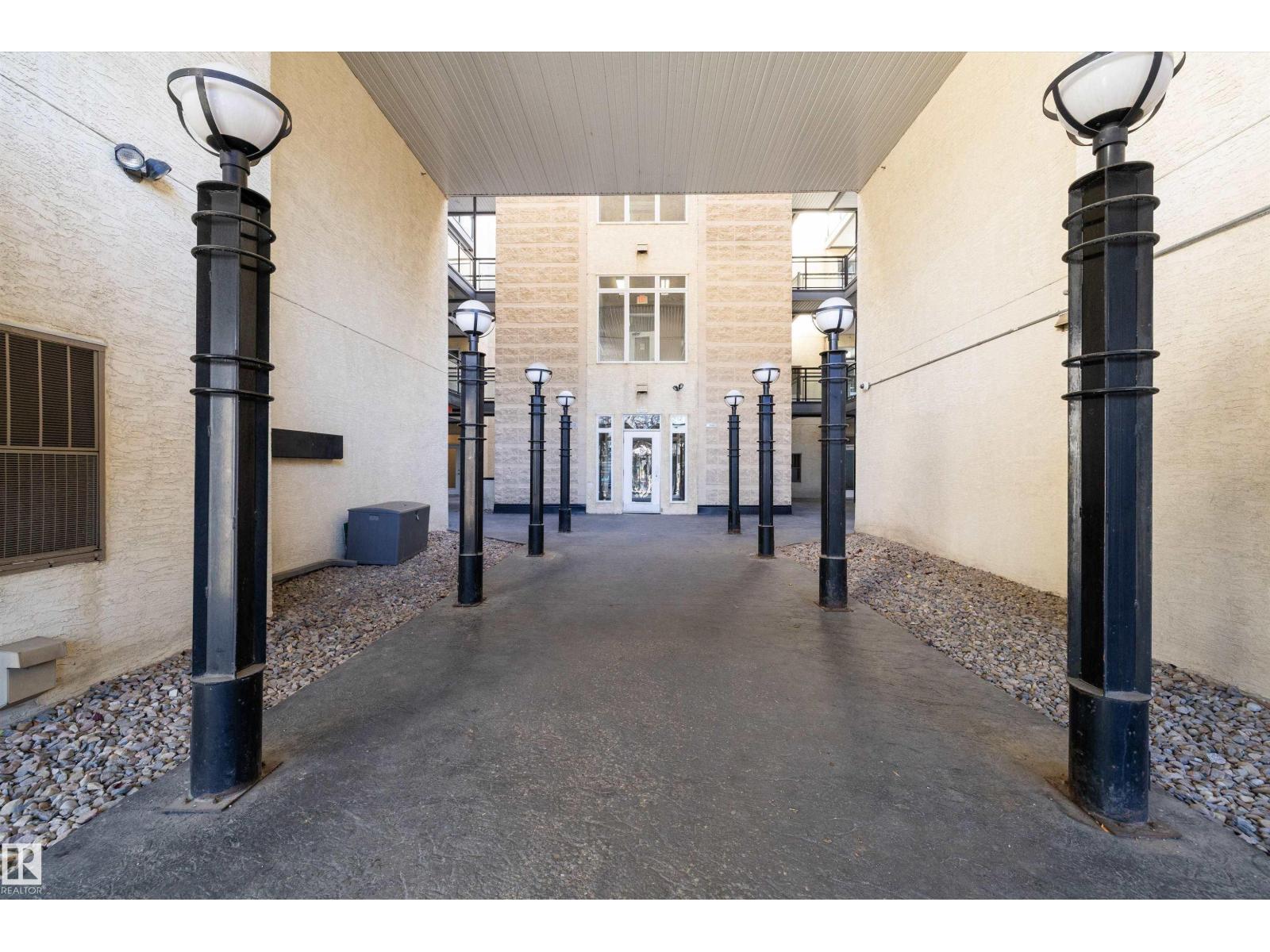 #200 10531 117 St Nw, Edmonton, Alberta  T5H 0A8 - Photo 42 - E4465083