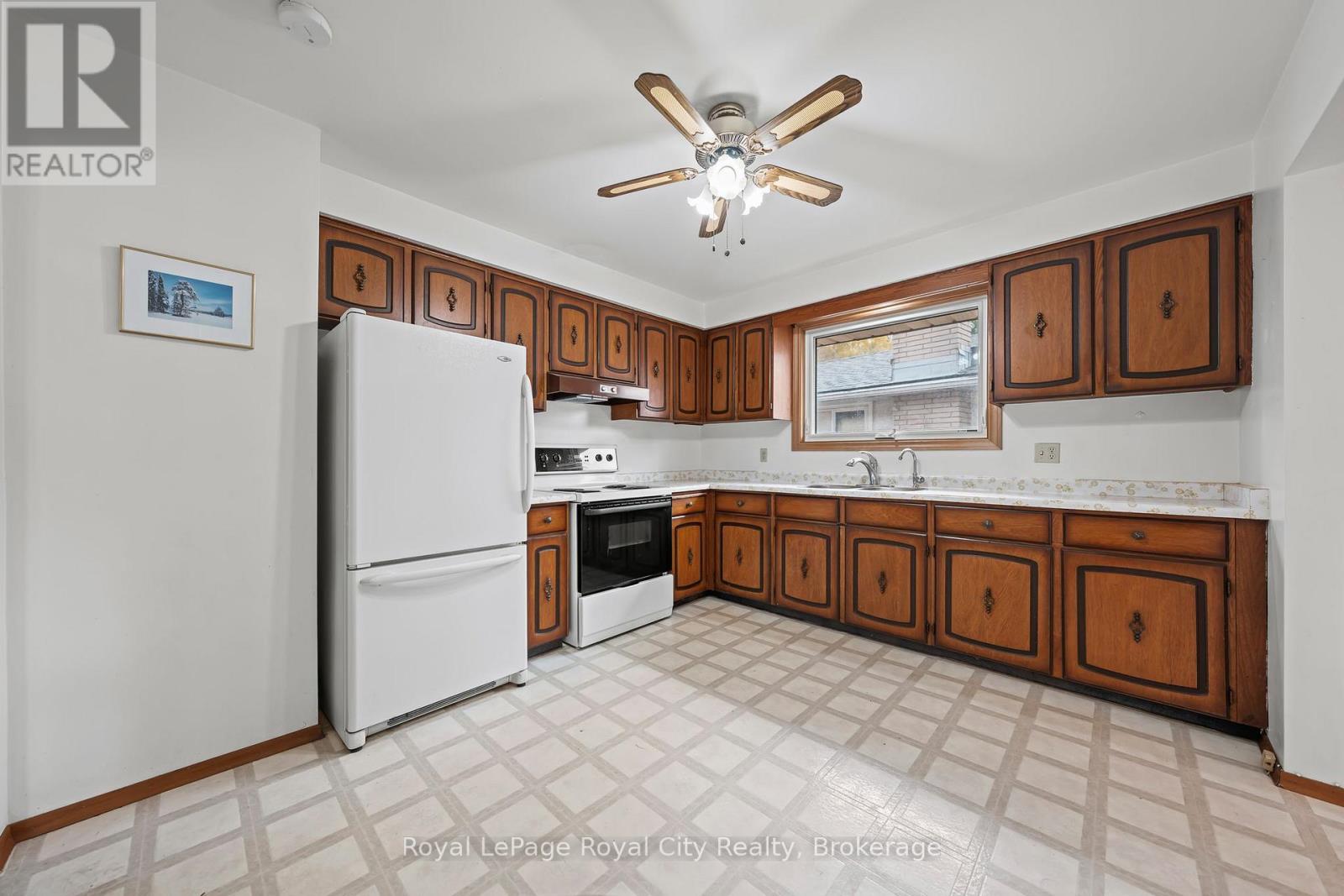 17 Muskoka Drive, Guelph, Ontario N1E 6E1 - Photo 13 - X12521742