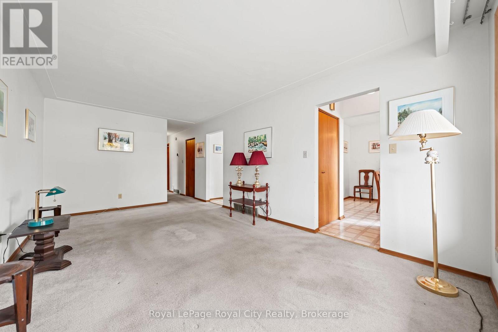 17 Muskoka Drive, Guelph, Ontario N1E 6E1 - Photo 16 - X12521742