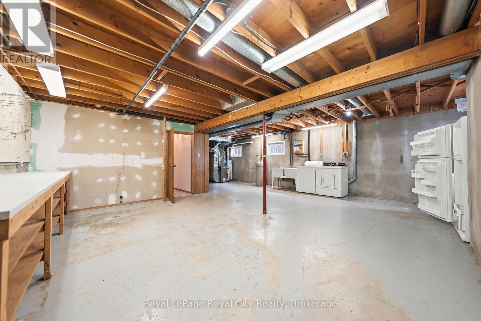 17 Muskoka Drive, Guelph, Ontario N1E 6E1 - Photo 32 - X12521742