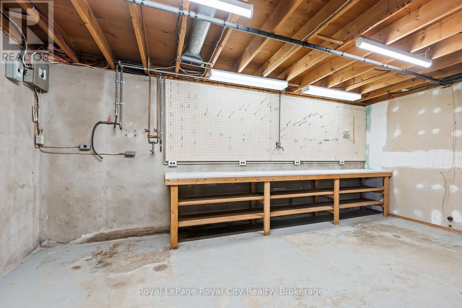 17 Muskoka Drive, Guelph, Ontario N1E 6E1 - Photo 34 - X12521742