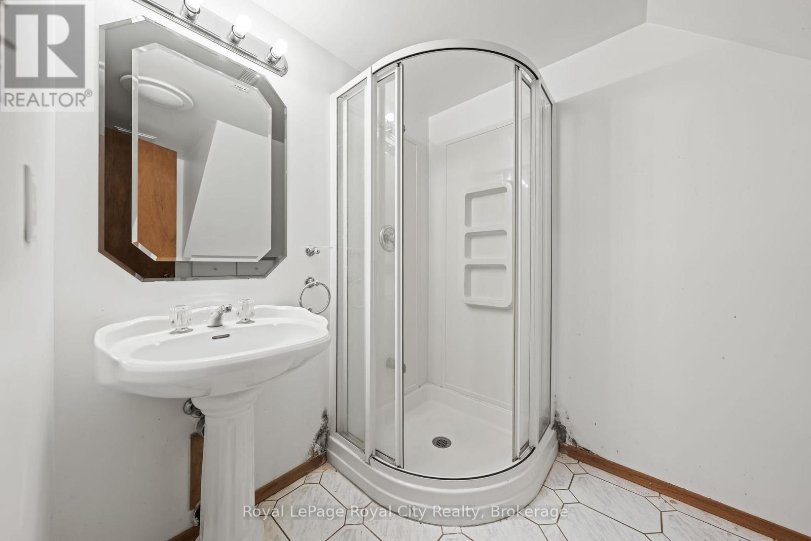 17 Muskoka Drive, Guelph, Ontario N1E 6E1 - Photo 36 - X12521742