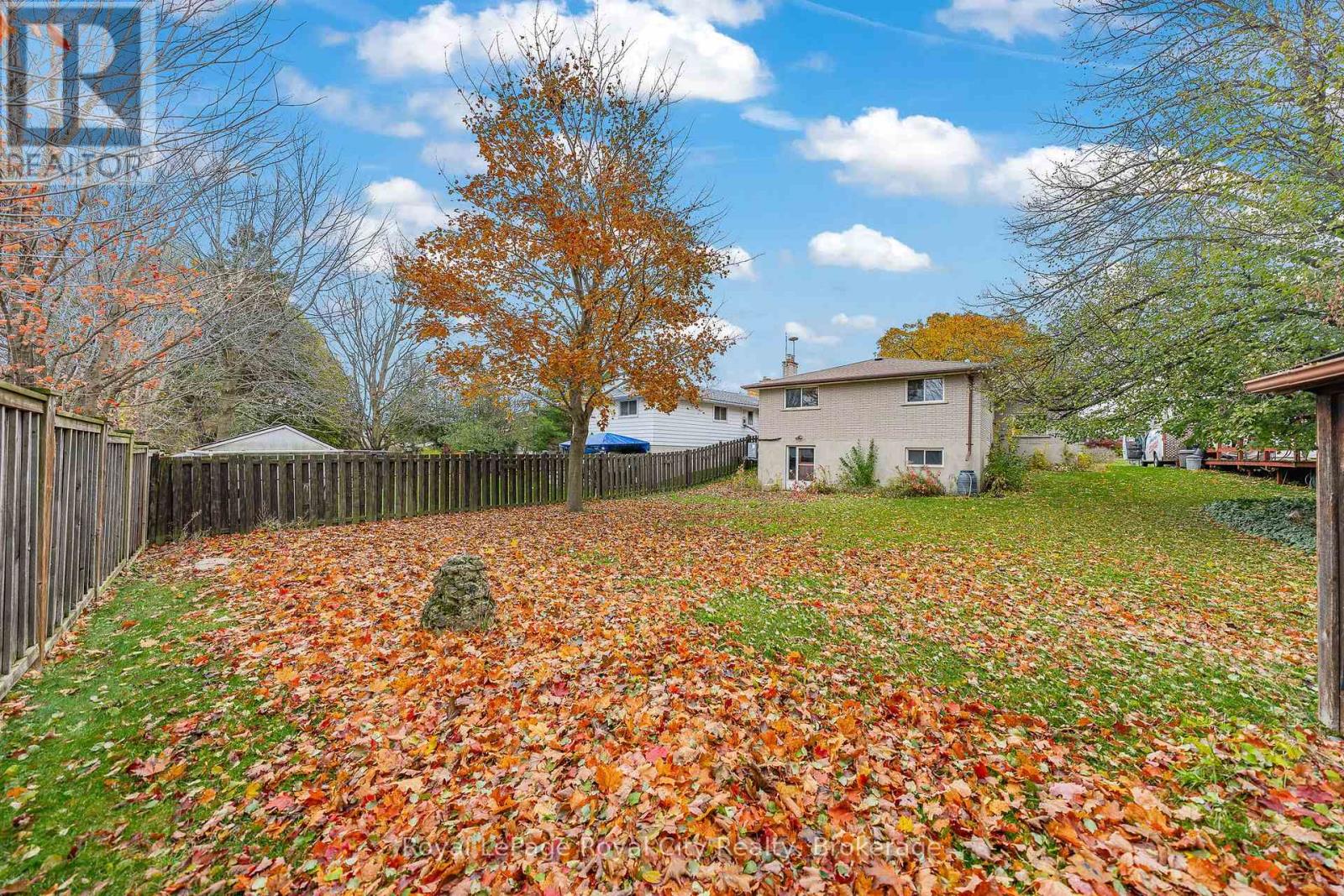 17 Muskoka Drive, Guelph, Ontario N1E 6E1 - Photo 39 - X12521742