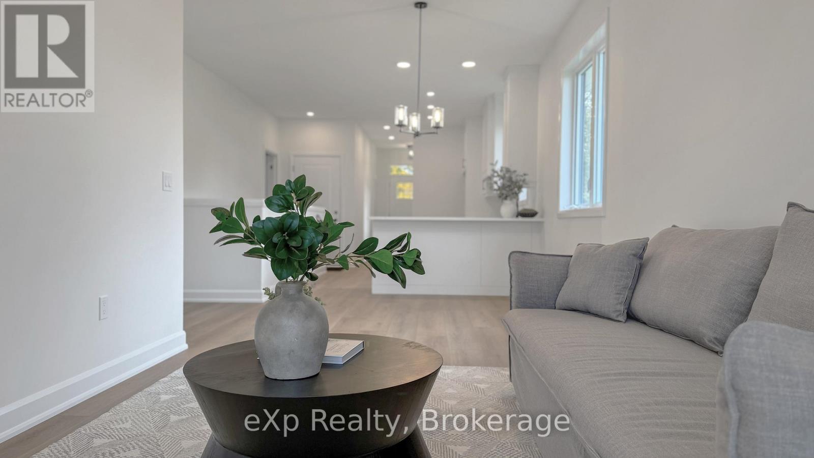 12 Janet Street, South Bruce, Ontario N0G 2S0 - Photo 11 - X12521852