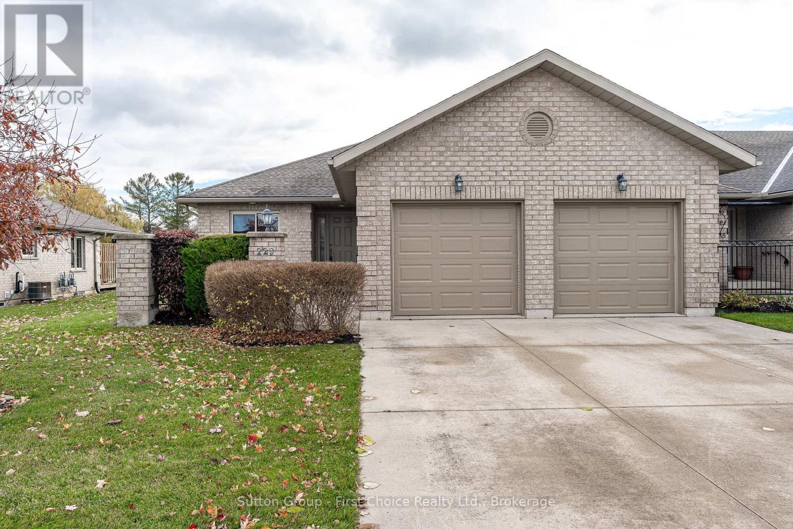 229 Napier Street, West Perth, Ontario N0K 1N0 - Photo 1 - X12522042