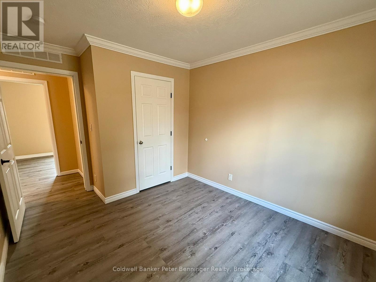 28 Rae Street, Kincardine, Ontario N0G 2T0 - Photo 18 - X12522056