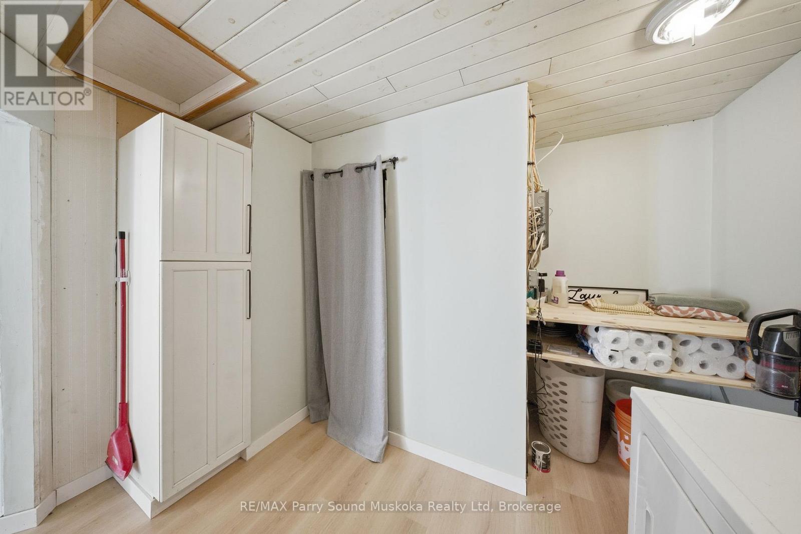 66 Clear Lake Road, Seguin, Ontario P0C 1H0 - Photo 25 - X12522098