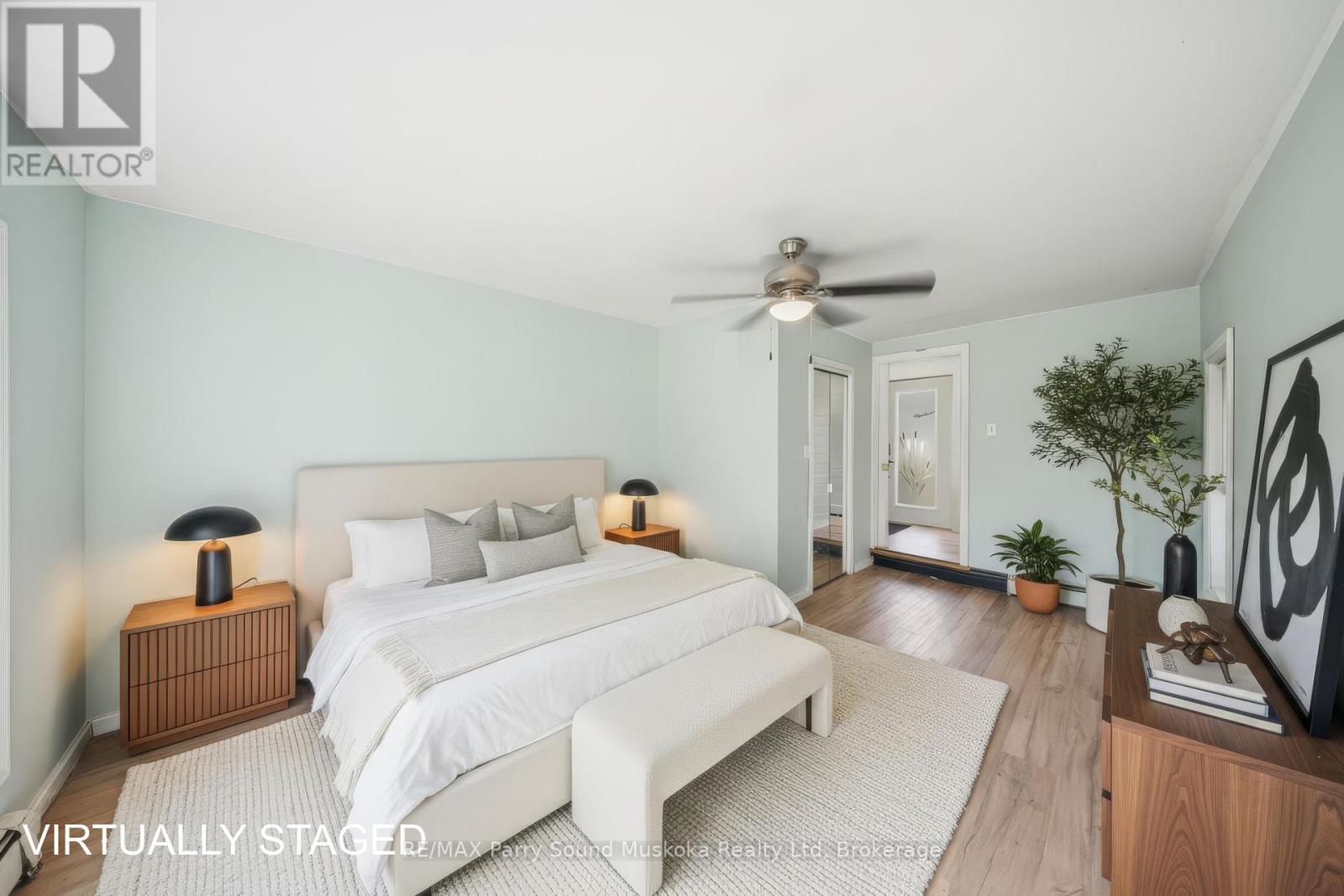 66 Clear Lake Road, Seguin, Ontario P0C 1H0 - Photo 27 - X12522098