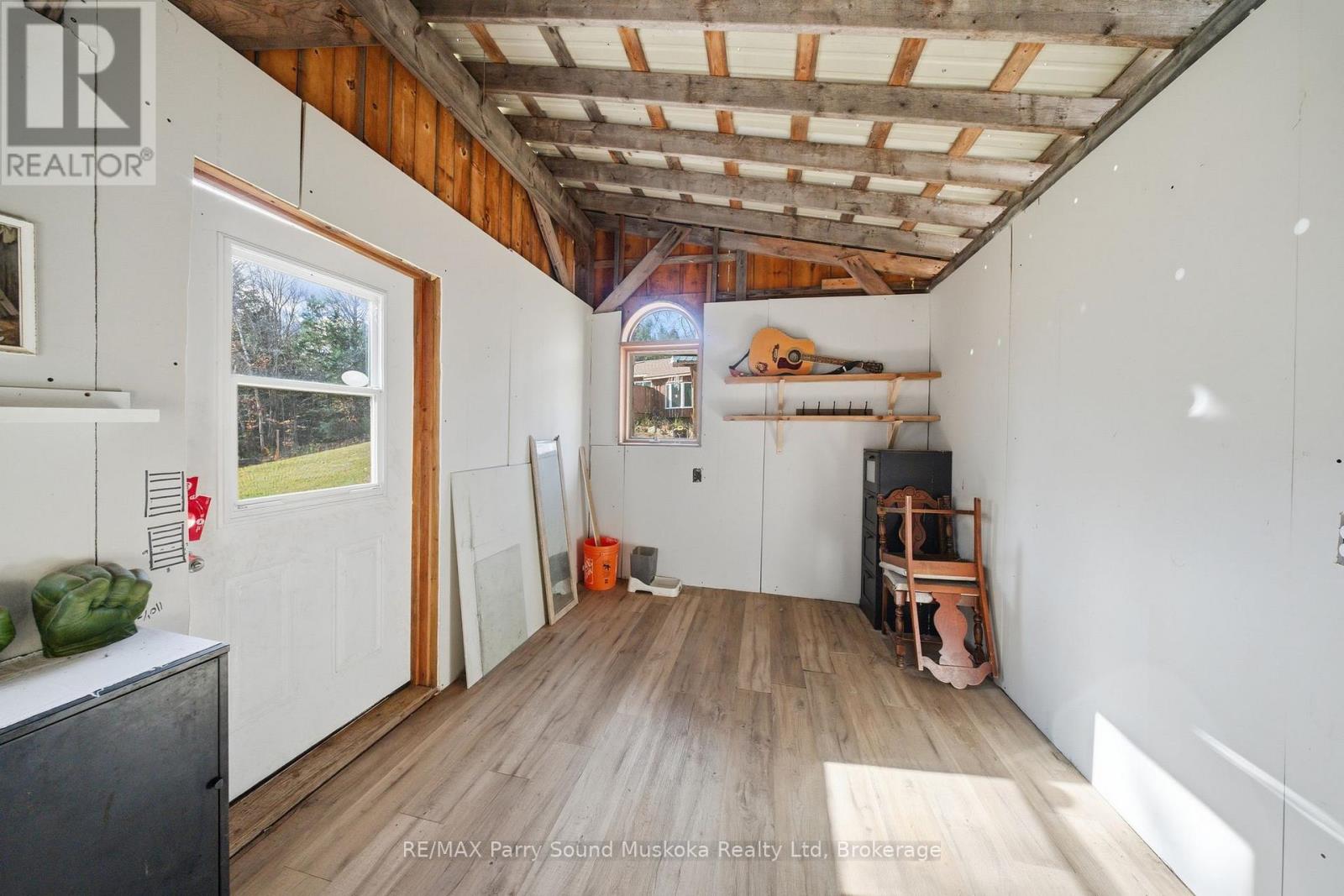 66 Clear Lake Road, Seguin, Ontario P0C 1H0 - Photo 43 - X12522098