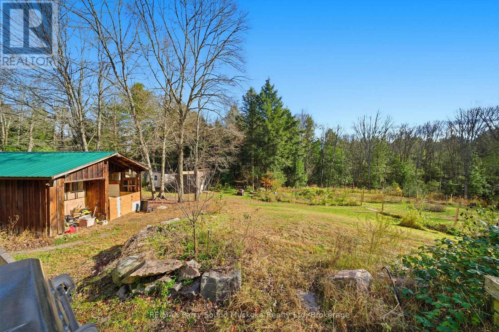 66 Clear Lake Road, Seguin, Ontario P0C 1H0 - Photo 46 - X12522098