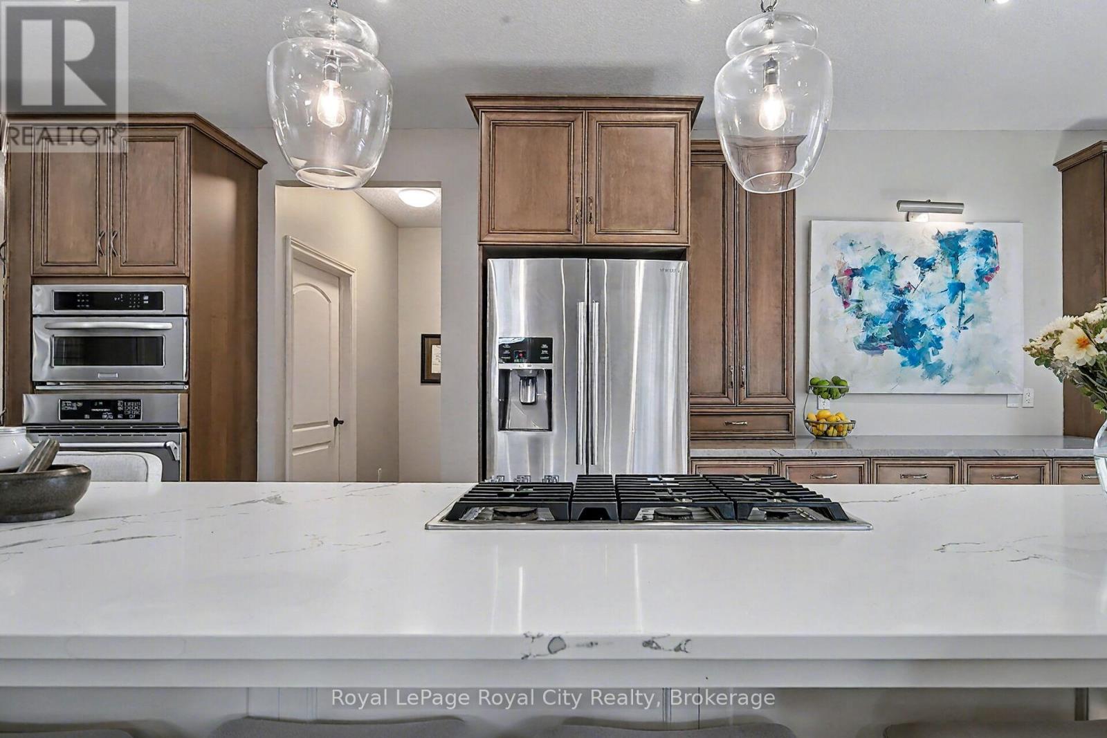 8 Zaduk Place, Guelph, Ontario  N1G 0A7 - Photo 7 - X12522108