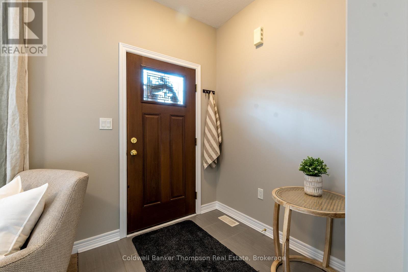 27 Serenity Place Crescent, Huntsville, Ontario P1H 0C4 - Photo 4 - X12522150