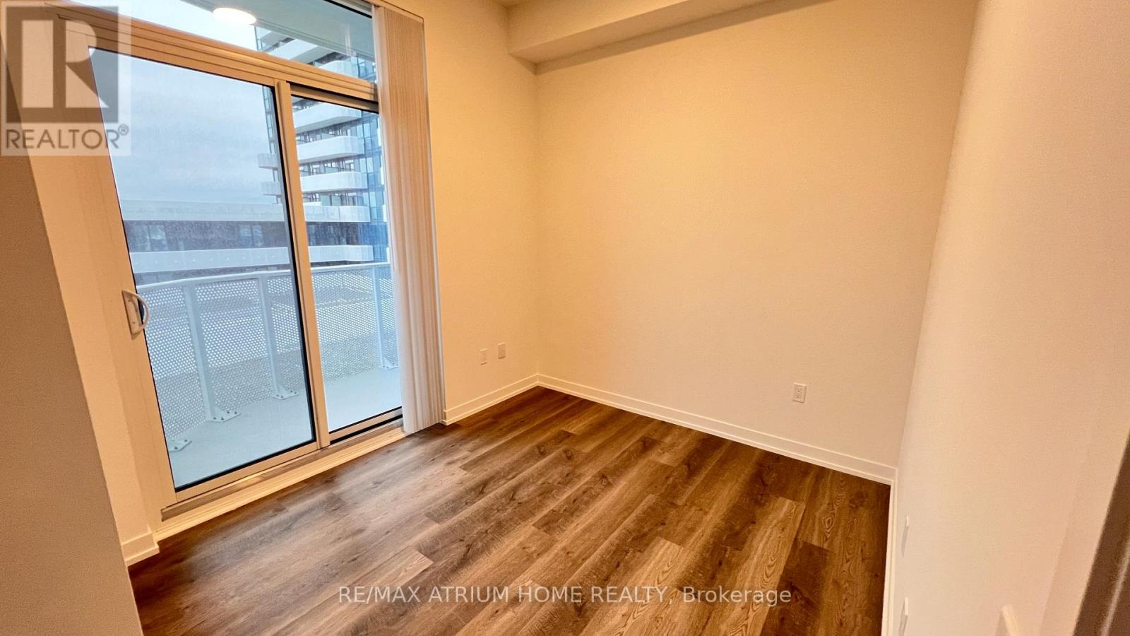 811 - 195 Commerce Street, Vaughan, Ontario L4K 0P9 - Photo 8 - N12520368