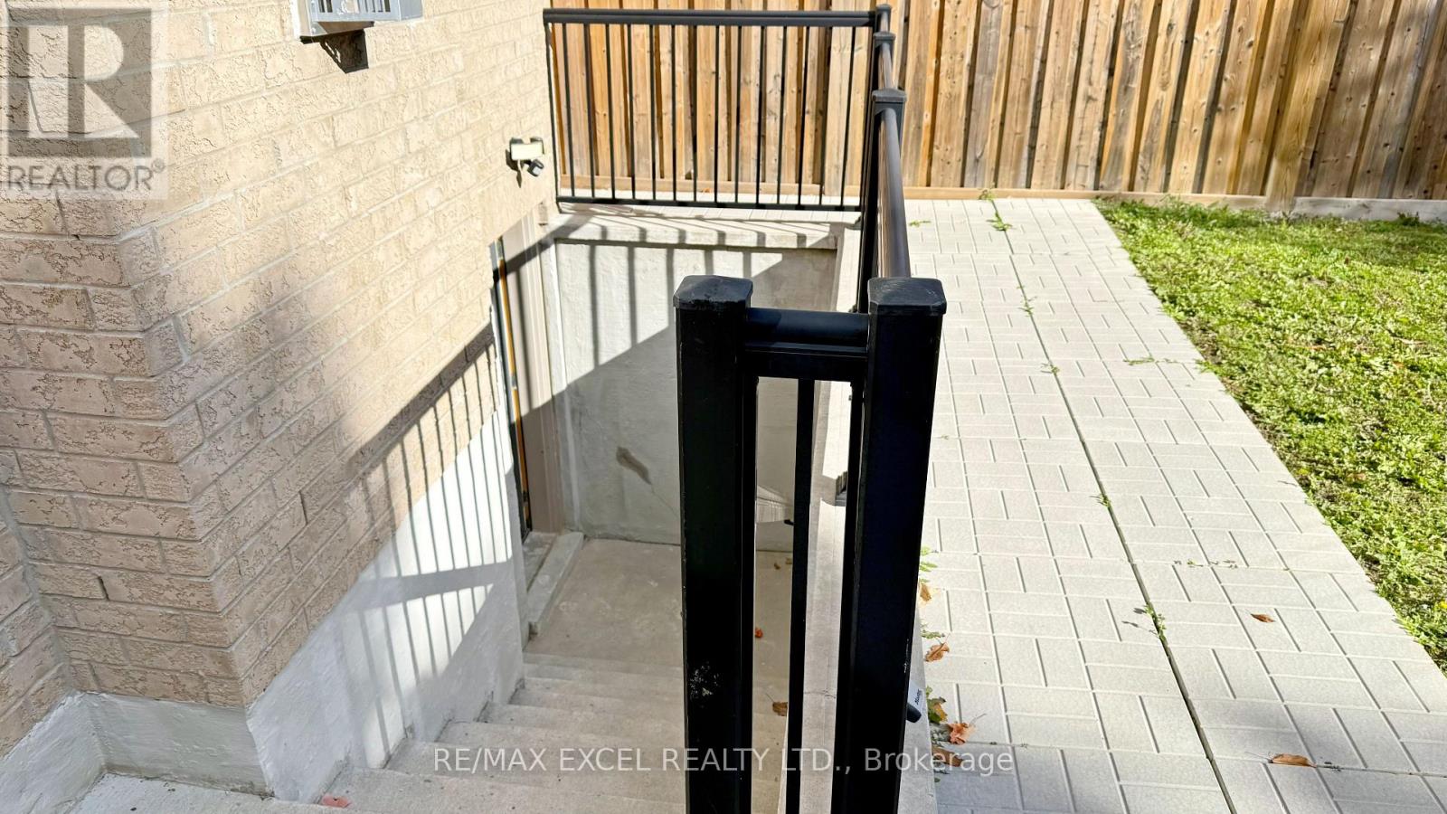 Bsmt - 585 Mcgregor Farm Trail, Newmarket, Ontario  L3X 0H6 - Photo 4 - N12521670