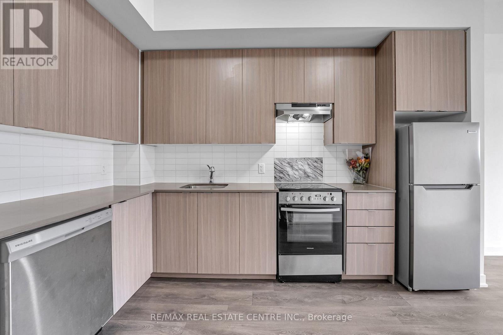 407 - 62 Sky Harbour Drive, Brampton, Ontario  L6Y 6J2 - Photo 11 - W12521686