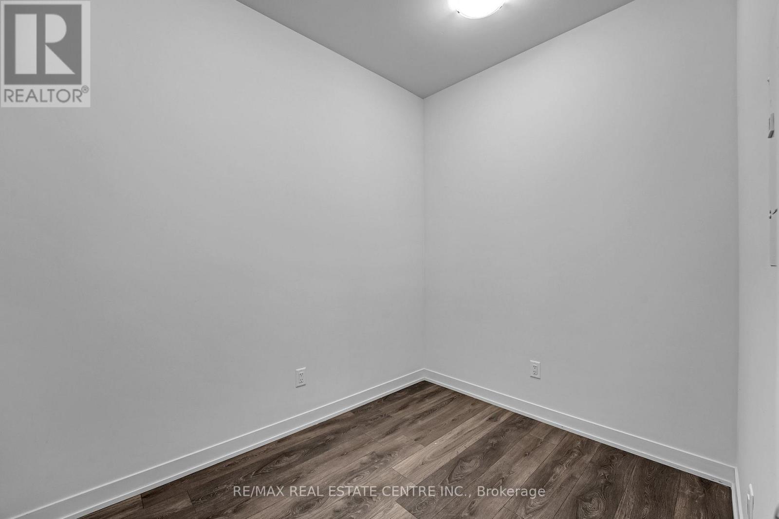 407 - 62 Sky Harbour Drive, Brampton, Ontario  L6Y 6J2 - Photo 7 - W12521686