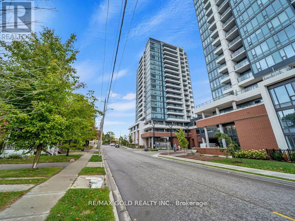 1405 - 5 Wellington Street, Kitchener, Ontario  N2G 0E3 - Photo 2 - X12481753