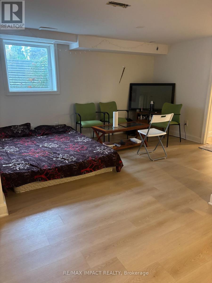 Bsmt - 20 Gillrie Court, Brantford, Ontario  N3R 2Z9 - Photo 5 - X12521710