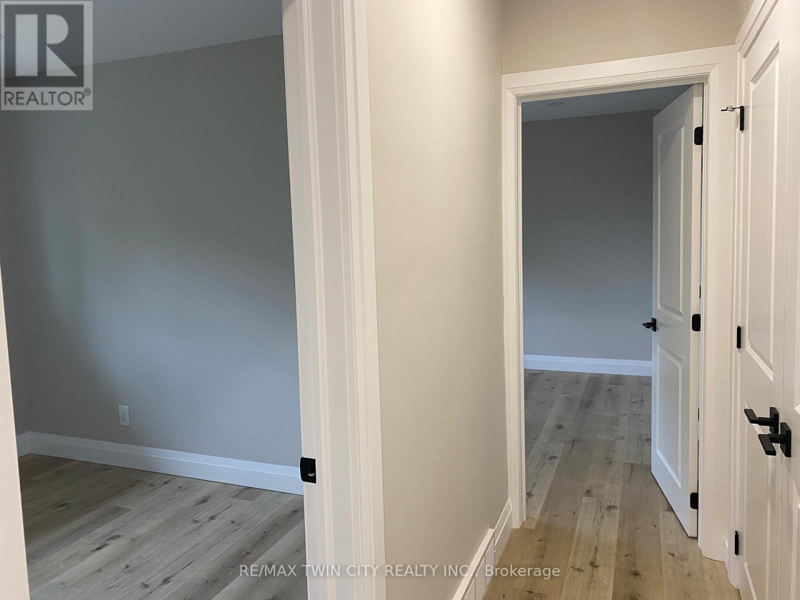 1067 Bernhardt Street, Cambridge, Ontario  N3H 2X9 - Photo 10 - X12521718