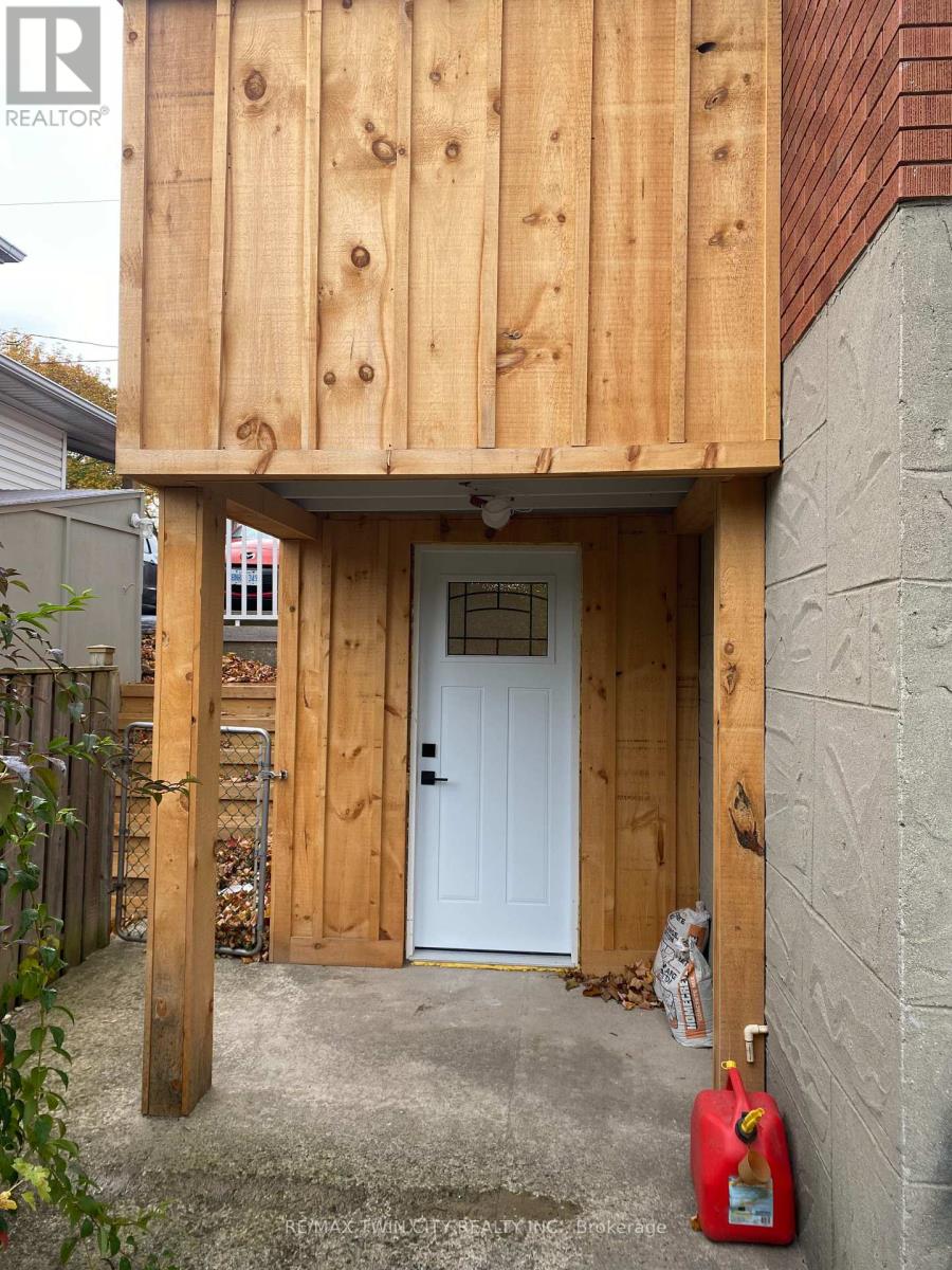 1067 Bernhardt Street, Cambridge, Ontario  N3H 2X9 - Photo 15 - X12521718