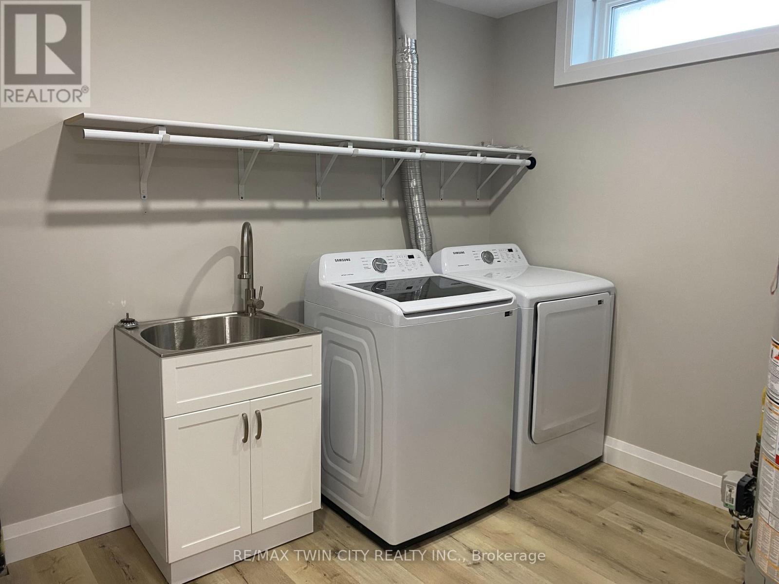 1067 Bernhardt Street, Cambridge, Ontario  N3H 2X9 - Photo 28 - X12521718