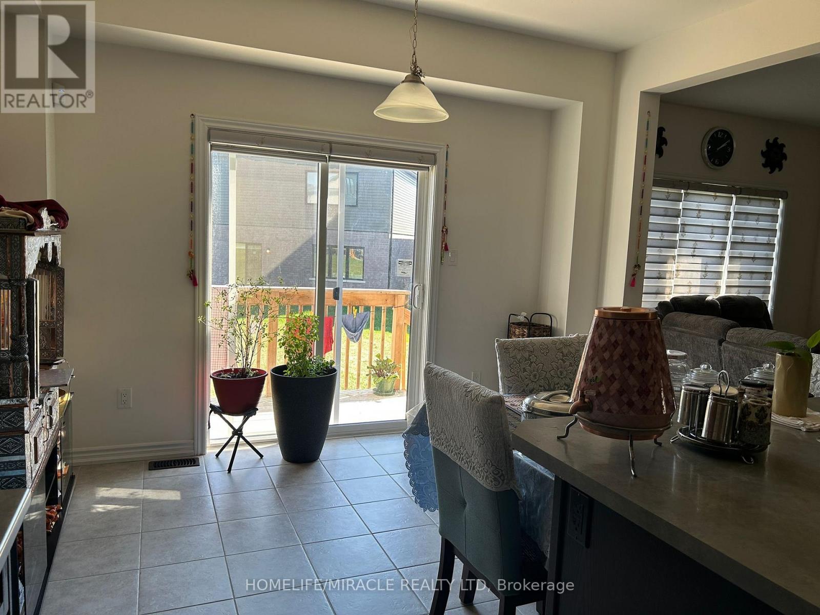 29 Jenner Drive, Brant, Ontario  N3L 0L2 - Photo 5 - X12521724