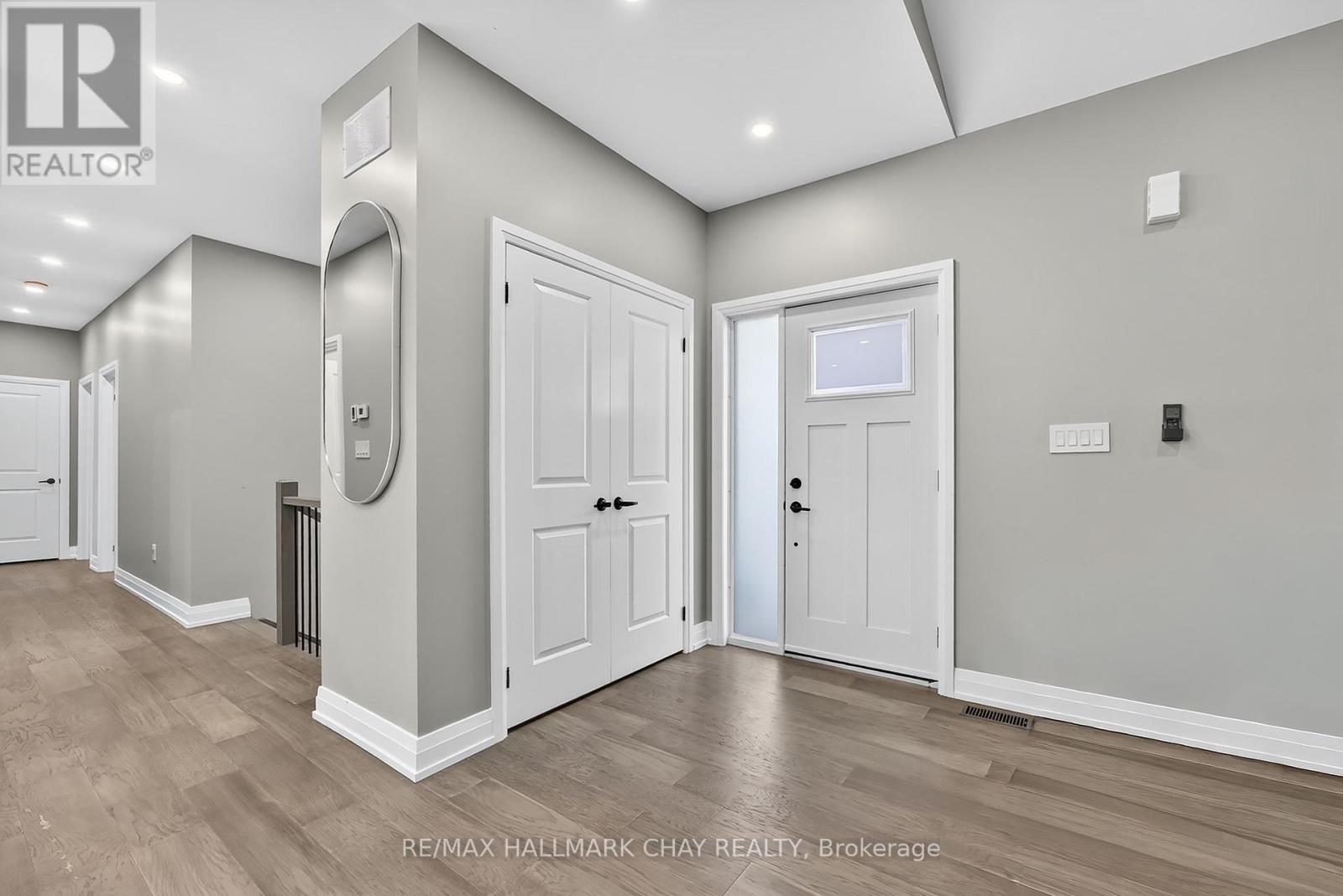 122 Day Drive, Kawartha Lakes, Ontario  L3V 6H5 - Photo 6 - X12521736