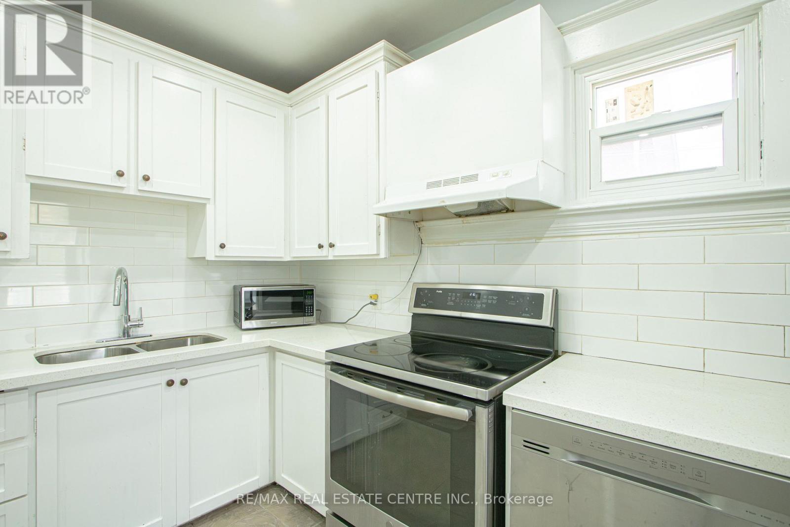 386 Wharncliffe Road S, London South, Ontario  N6J 2M1 - Photo 13 - X12521748