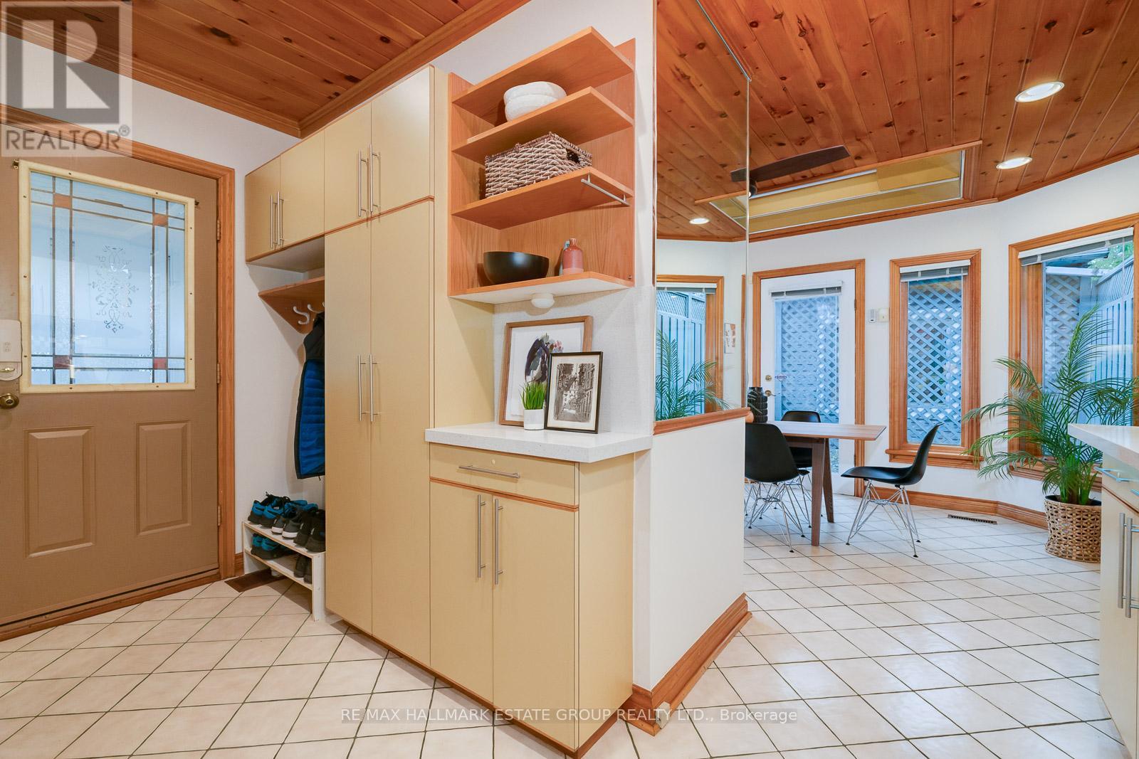 88 Dawes Road, Toronto, Ontario M4C 5B4 - Photo 11 - E12521314