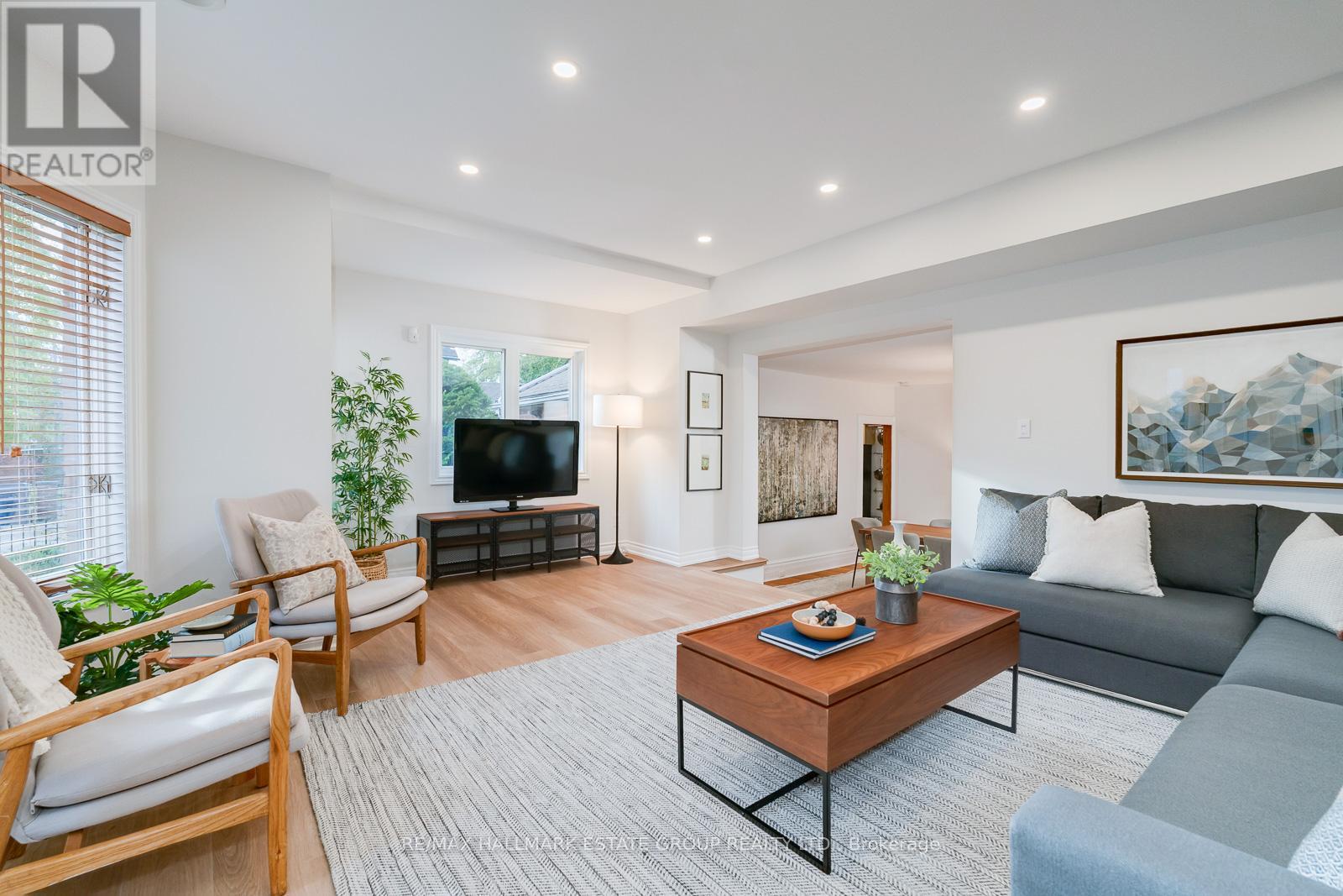 88 Dawes Road, Toronto, Ontario M4C 5B4 - Photo 7 - E12521314