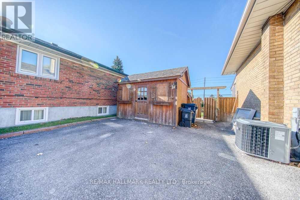 Main - 8 Brantwood Drive, Toronto, Ontario  M1H 2G6 - Photo 22 - E12521642