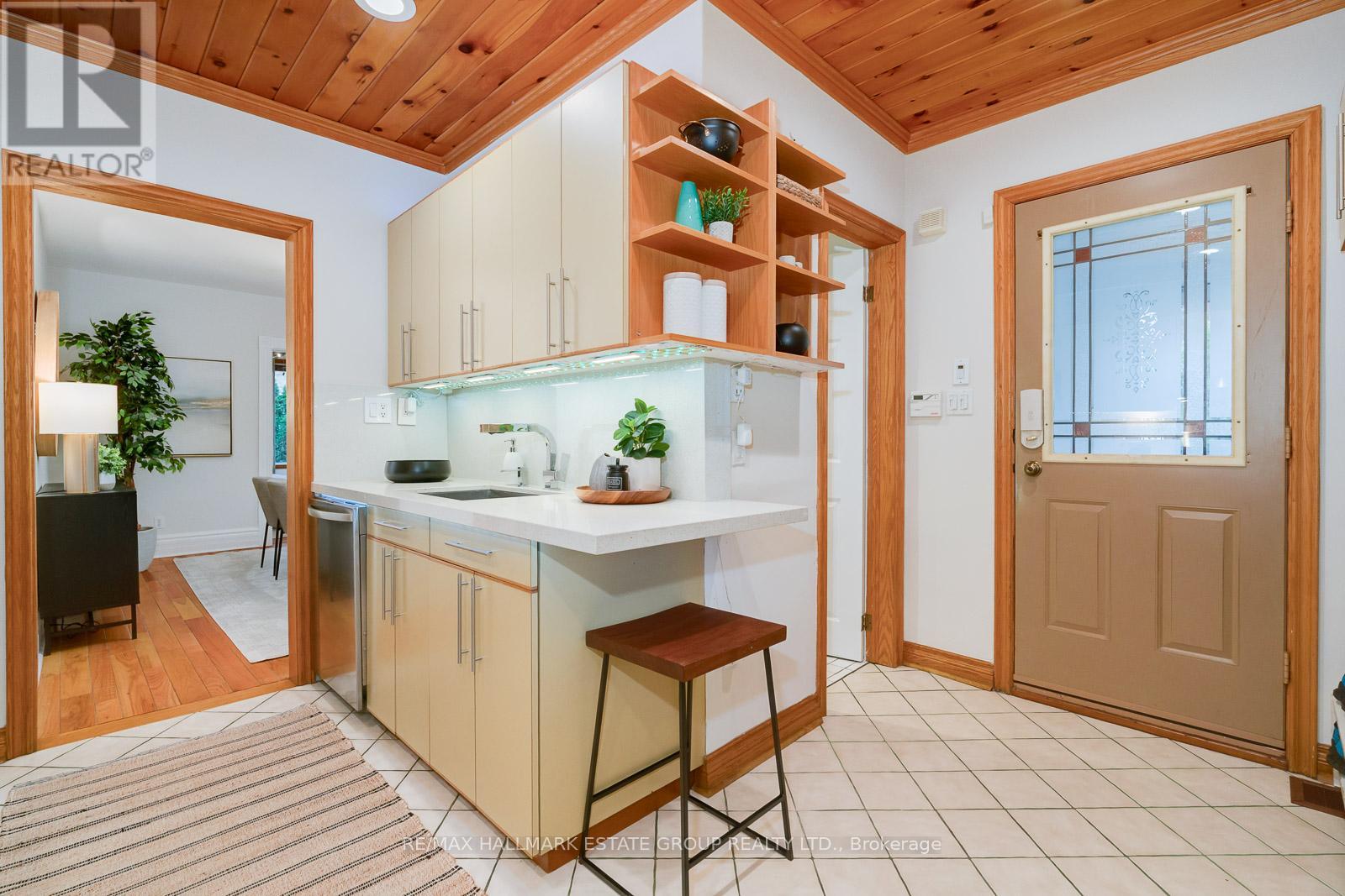 88 Dawes Road, Toronto, Ontario M4C 5B4 - Photo 12 - E12521314