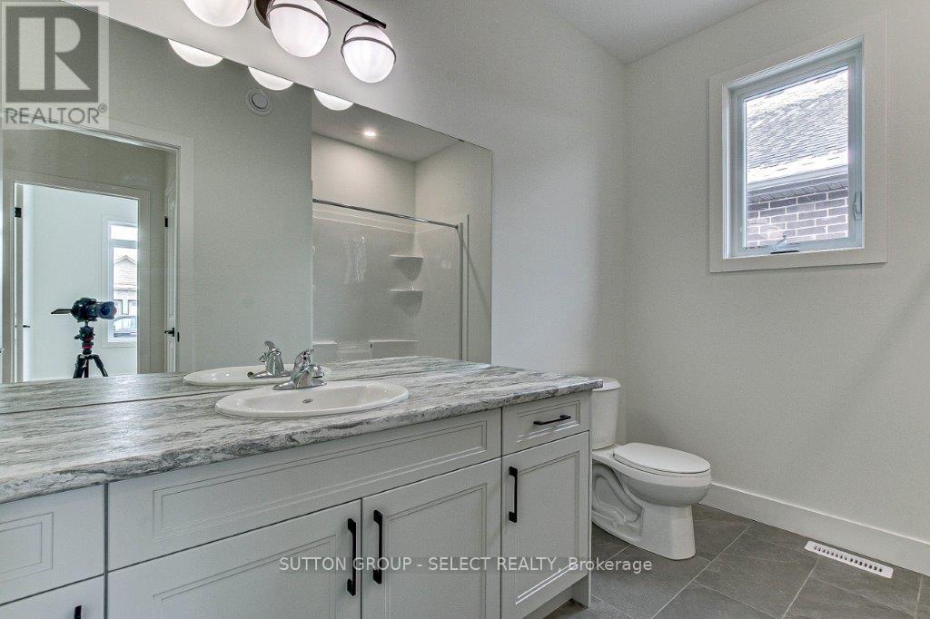 Photo 21 of 31 for 148 Foxborough Place