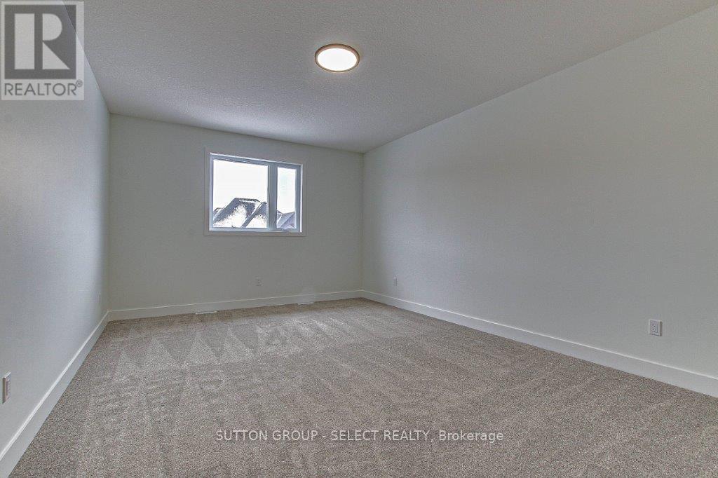 Photo 23 of 31 for 148 Foxborough Place