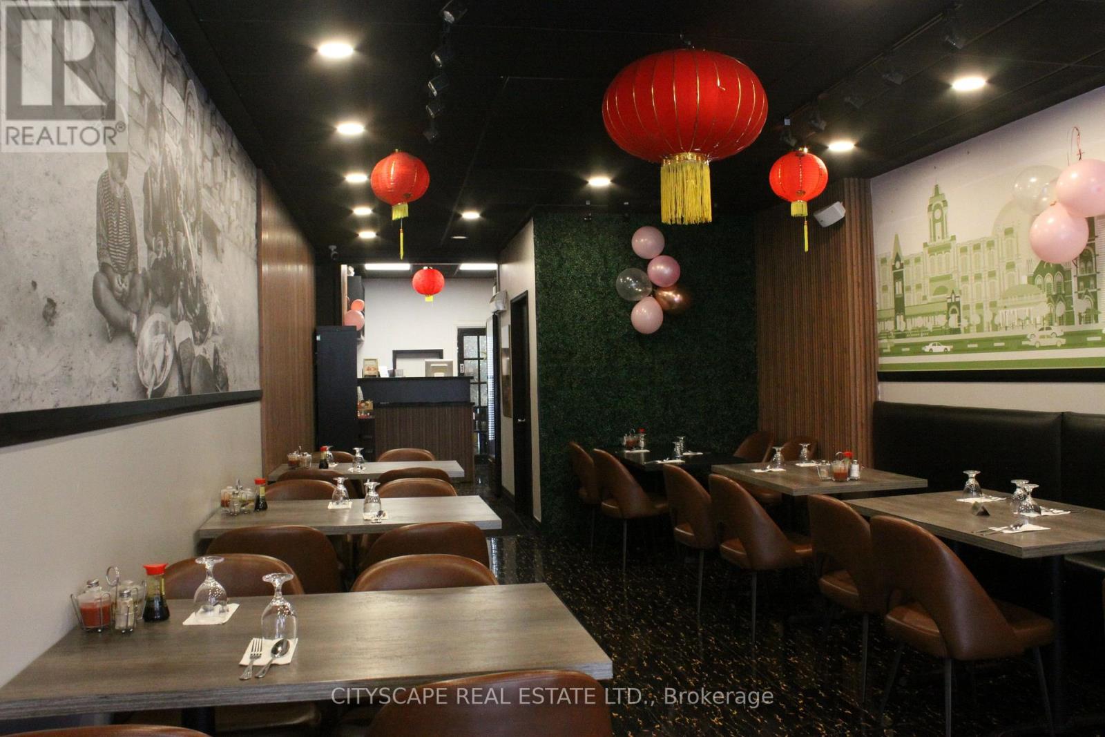 220 Main Street E, Milton, Ontario  L9T 1N8 - Photo 6 - W12497846