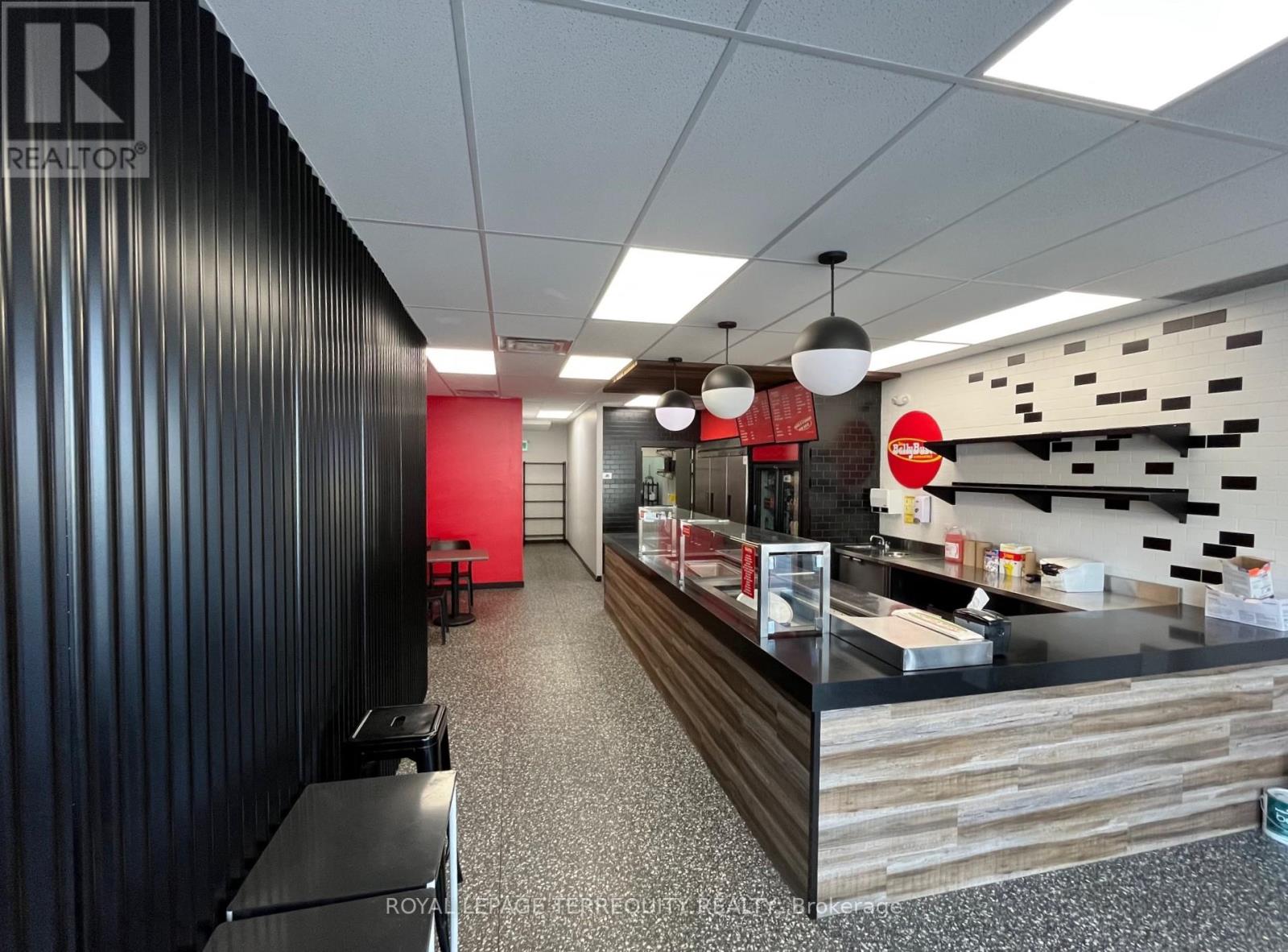 3371 Bloor Street W, Toronto, Ontario  M8X 1G2 - Photo 3 - W12521624