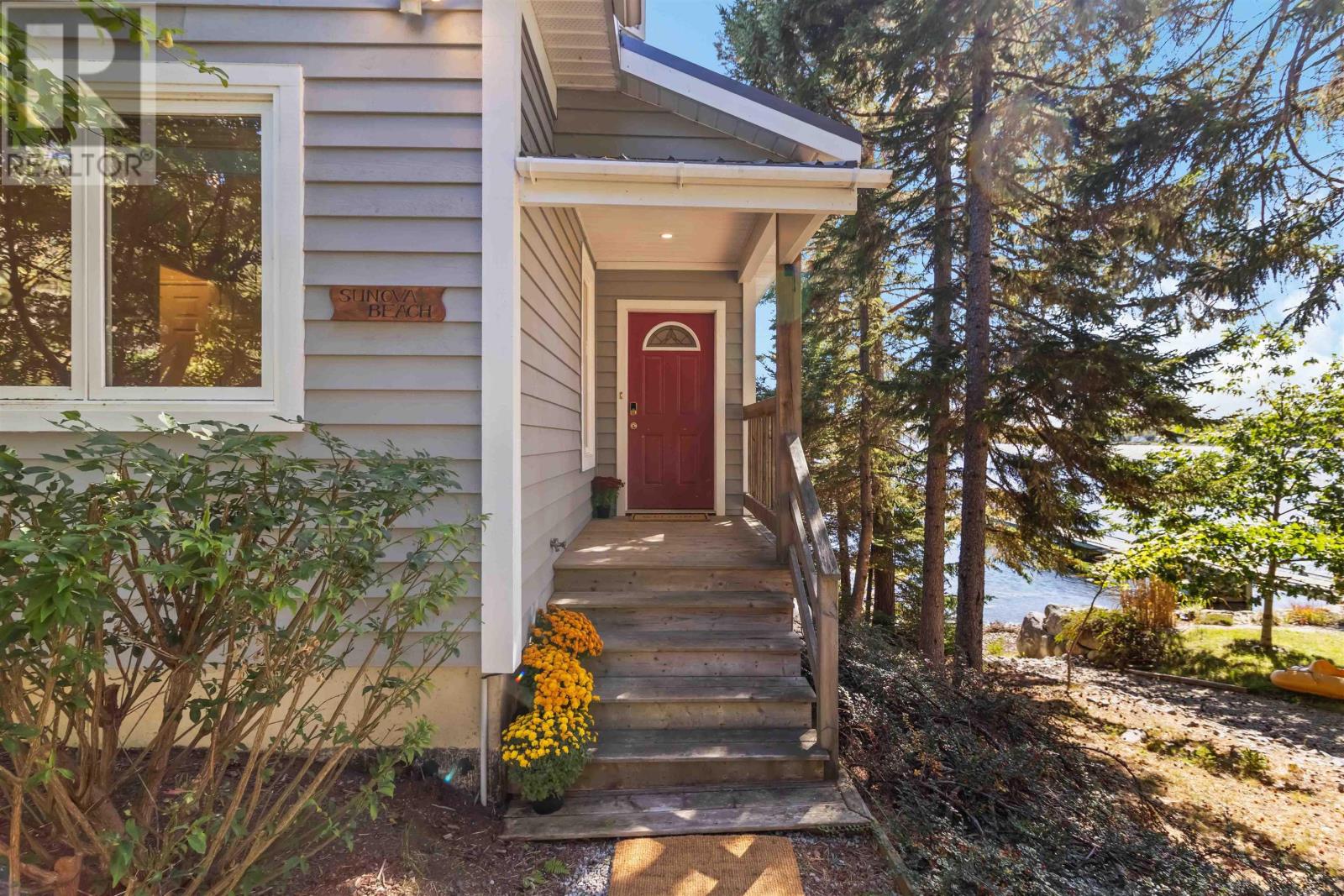 135 Borgalds Shore Drive, 135 Borgels Shore Drive, Chester Basin, Nova Scotia  B0J 1K0 - Photo 7 - 202525656