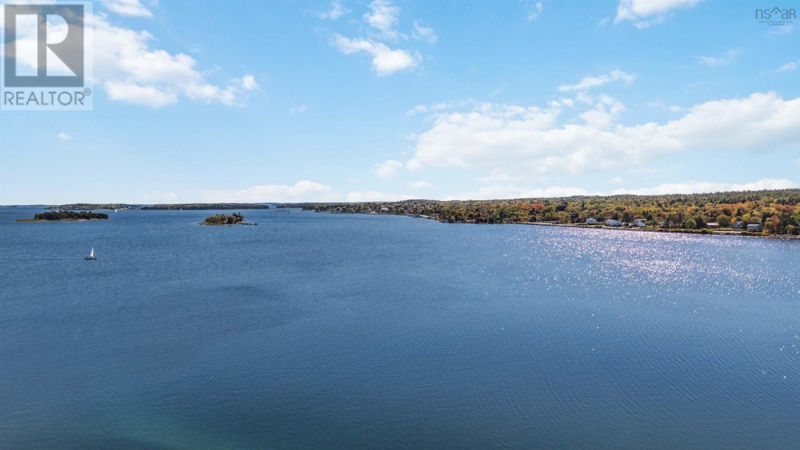 135 Borgalds Shore Drive, 135 Borgels Shore Drive, Chester Basin, Nova Scotia  B0J 1K0 - Photo 4 - 202525656