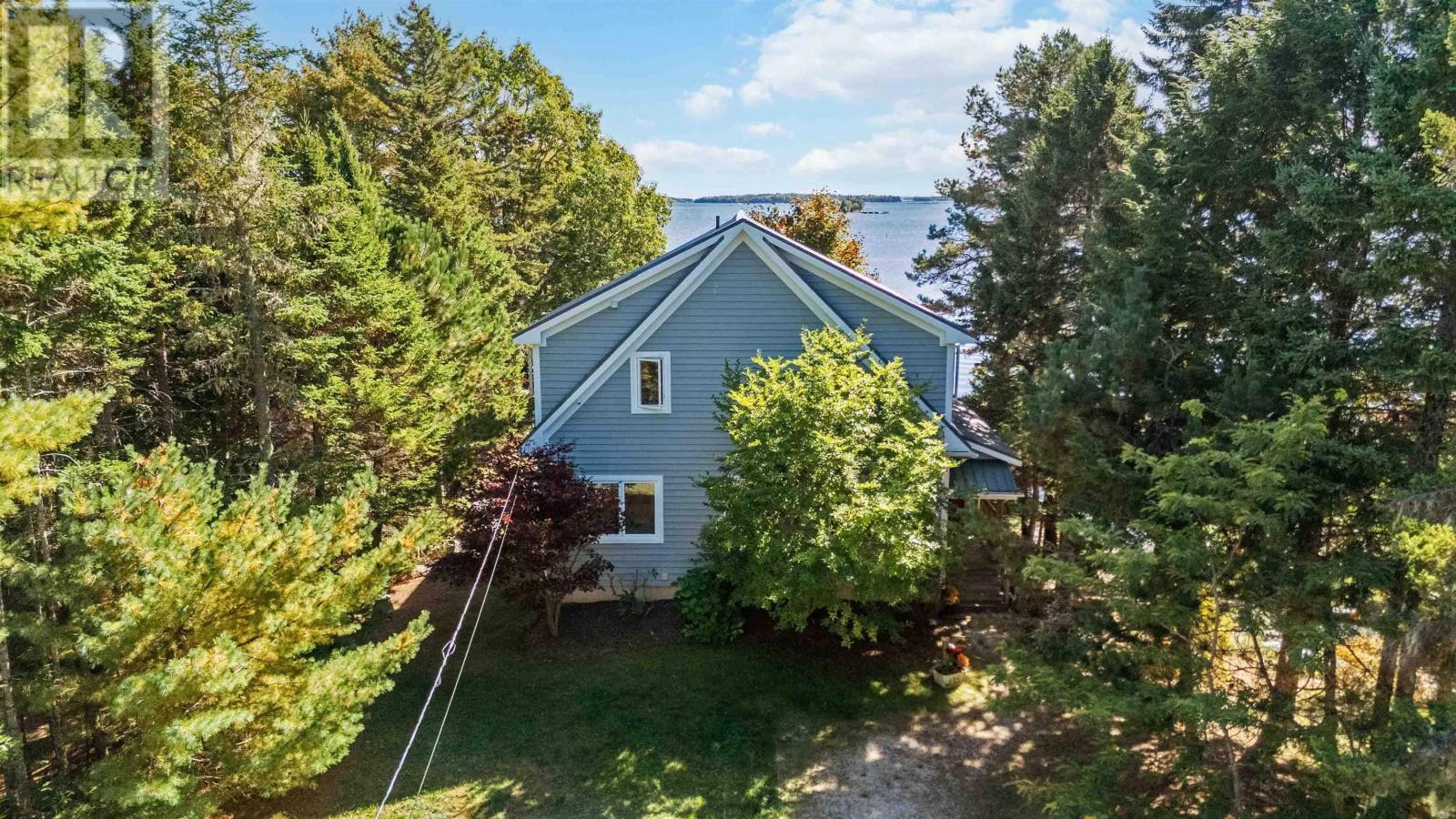 135 Borgalds Shore Drive, 135 Borgels Shore Drive, Chester Basin, Nova Scotia  B0J 1K0 - Photo 37 - 202525656