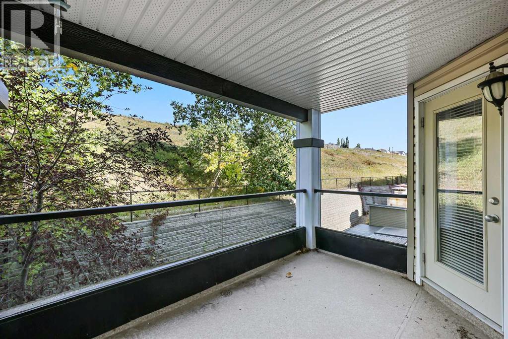 212, 369 Rocky Vista Park Nw, Calgary, Alberta  T3G 5K7 - Photo 21 - A2267594